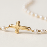 Colar com Cruz e Pérolas