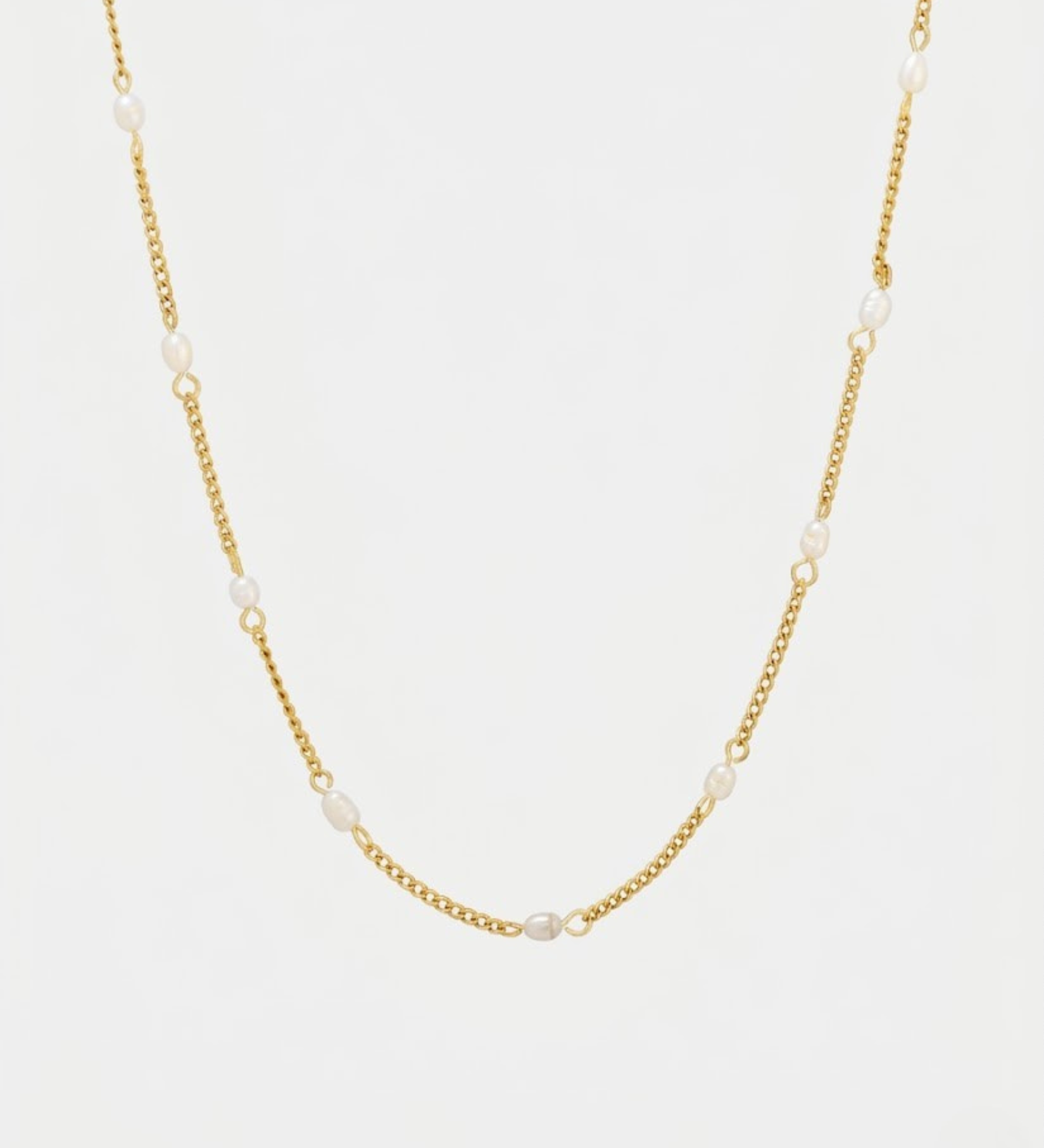 Colar de Pérolas Minimalista