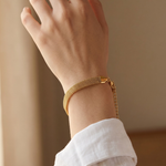 Pulseira Brilho Entrelaçado
