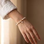 Pulseira Elegante com Inicial Personalizável