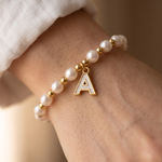 Pulseira Elegante com Inicial Personalizável
